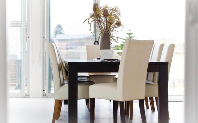 Villa Moyne - located in a quiet cul de sac and designed for beach families