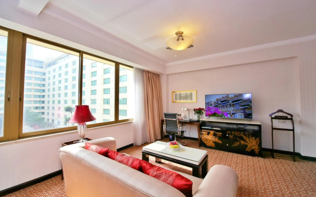 Dong Fang Hotel Guangzhou