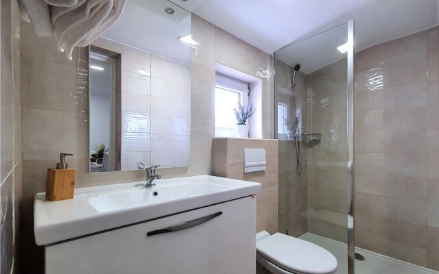 Amazing Apartment in Vir With Wifi and 2 Bedrooms