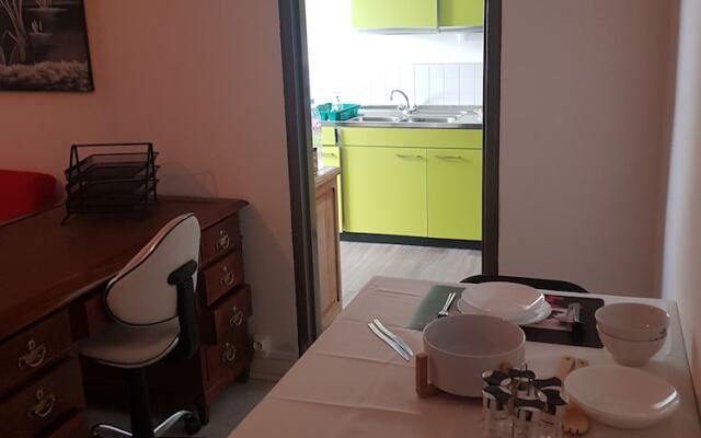 Grand T2 Confortable avec Balcon