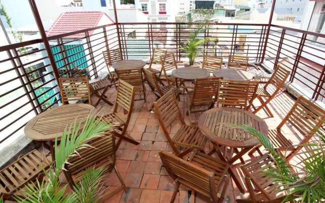 Phi Long Backpacker Hostel Nha Trang