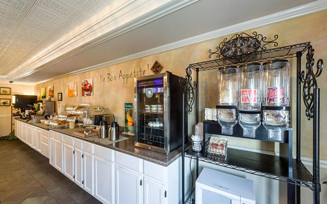 Quality Inn Near Lake Marble Falls