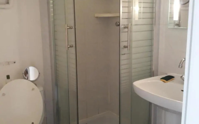 studio domaine la pinede 340 chemin du pansard