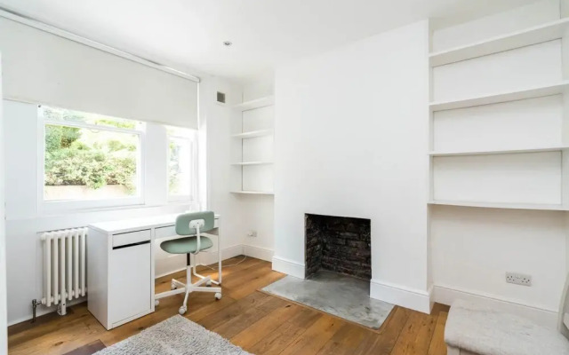Fantastic 3 Bedroom Flat West Hampstead