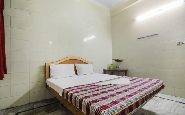 Spot On 46303 Mahalakshmi Inn