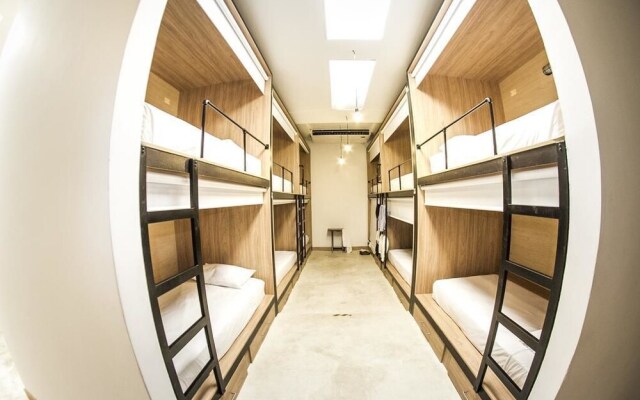Bourbon St Hostal Boutique - Hostel