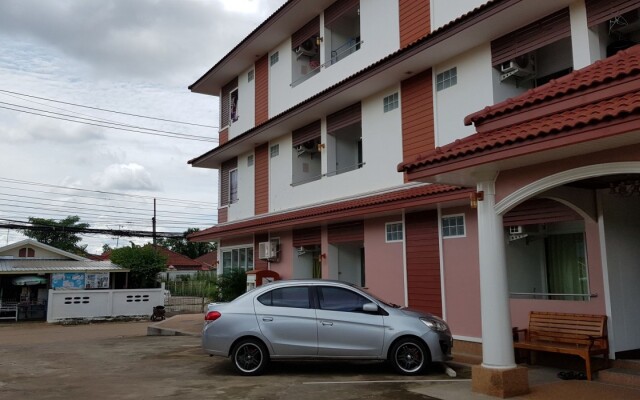 OYO 75399 Choktipparat Place