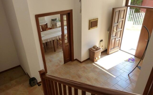 B&B Home Larina
