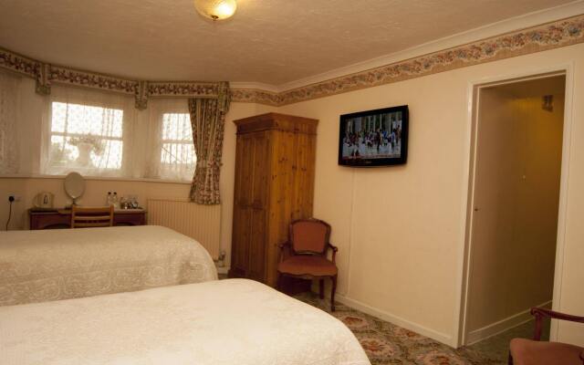 Summerhill Hotel