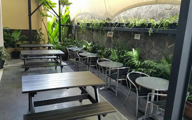 V Hotel Tebet, Jakarta
