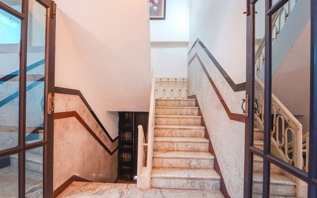 Fabhotel Seven Olives