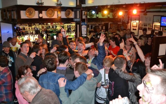 Harbour Bridge Camps Bar