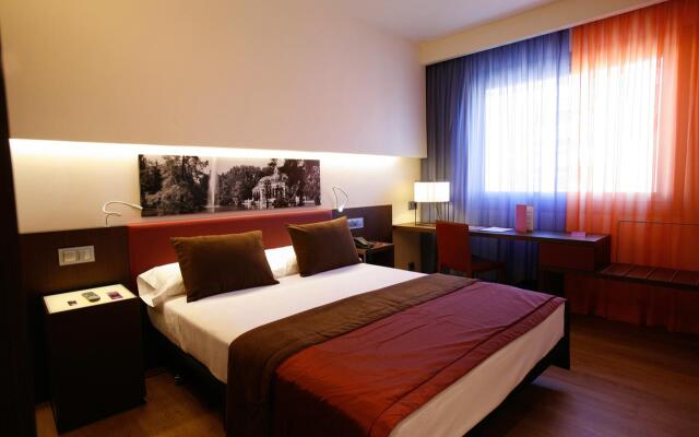  Crowne Plaza Madrid - Centre Retiro