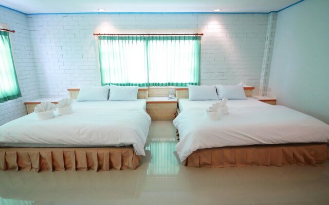 Prachuap Saam Ao Hotel