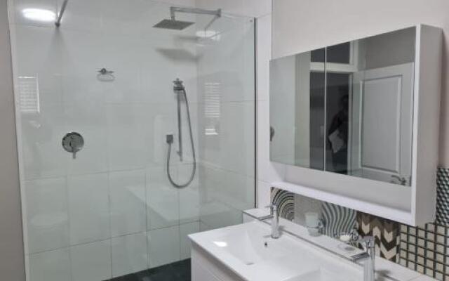 Point Village Accommodation - Beach Club 307