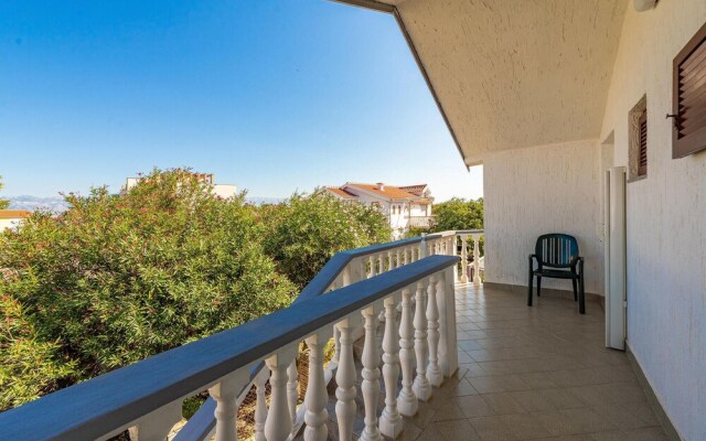 Amazing Apartment in Nin With 2 Bedrooms and Wifi