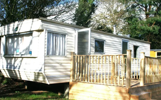 Lovely Bk Calypso Bluebird 6 Berth Holiday Caravan