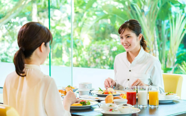 Okinawa Harborview Hotel