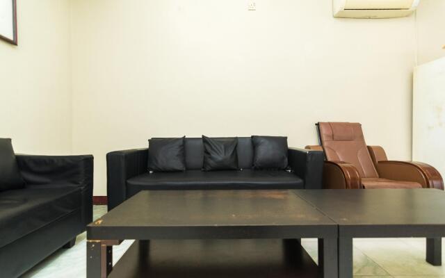 OYO 1703 Terang Bintang Hotel