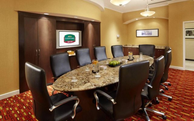 Courtyard by Marriott Pittsburgh West Homestead/Waterfront