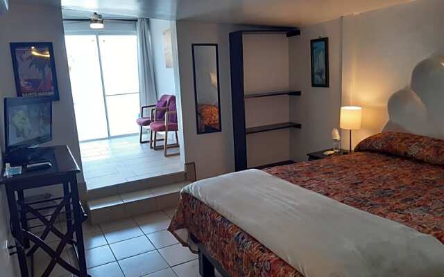 #7 Beach Front Private Room