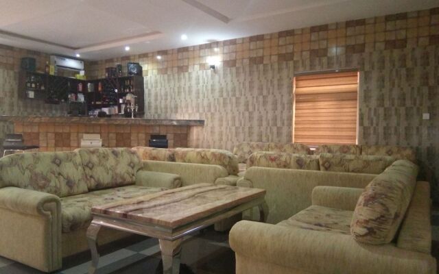 Suncourt Feel At Home Suites