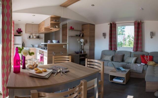 OUILOK – Domaine de Dugny