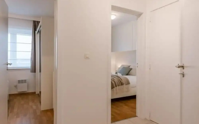Superb Apartment With sea View and Private Parking
