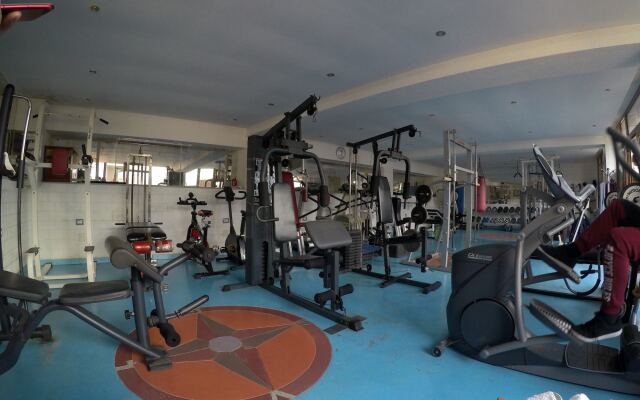 Prive Hotel and Apartment