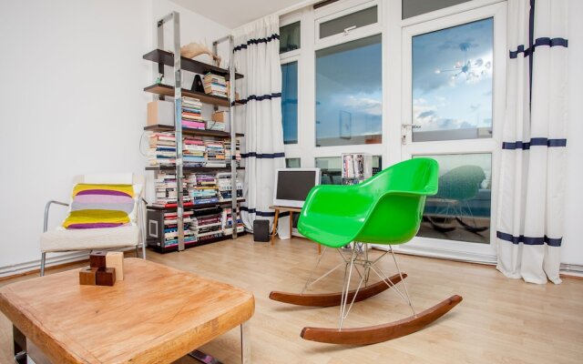 2 Bed Apartment in Bermondsey with Amazing Views