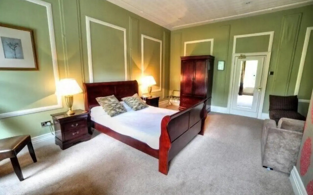 Bartle Hall Country Hotel