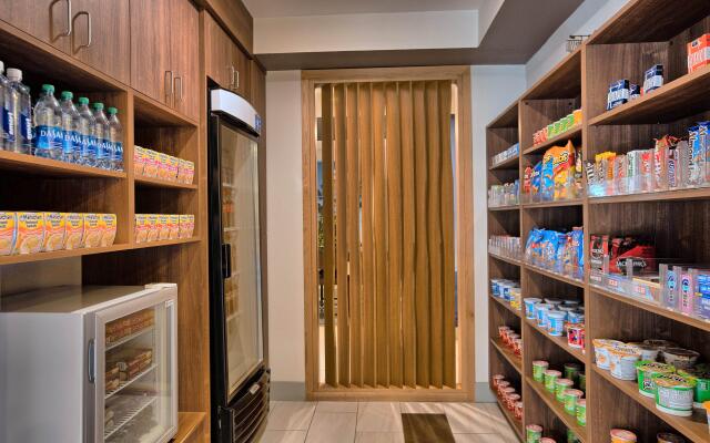 Holiday Inn Express & Suites Davis - University Area by IHG