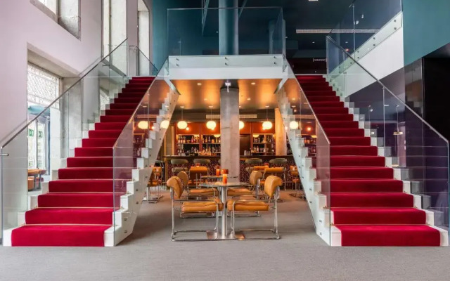 Cenica Porto Hotel, Curio Collection by Hilton