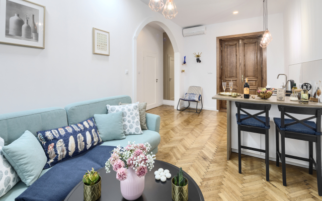 Platinum Aparthotel