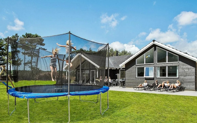 19 Person Holiday Home in Nexo
