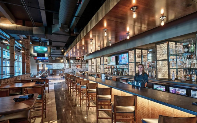 Sheraton Mesa Hotel at Wrigleyville West