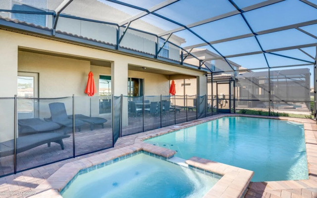 Windsor at Westside 8817