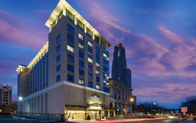 The Oaklander Hotel, Autograph Collection