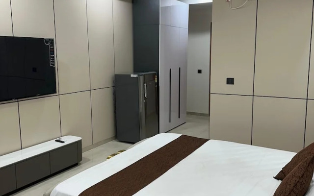 Villa Vistosa Omaxe Hazratganj