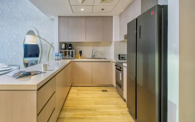 Luxe Ventures Waters Edge Haven