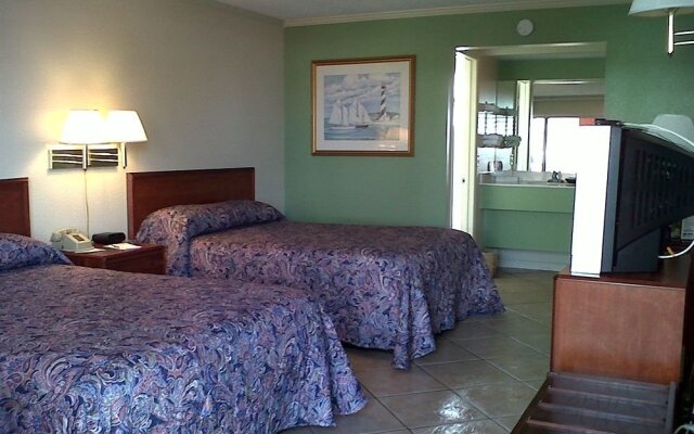Monterey Inn and Marina