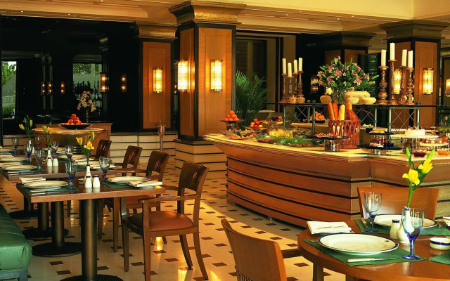 The Oberoi Amarvilas, Agra