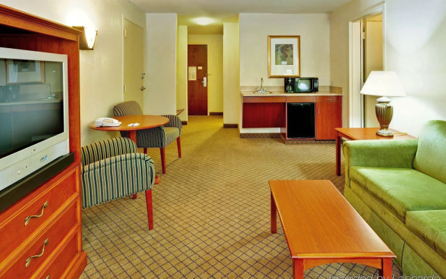 Holiday Inn Express & Suites Flowood by IHG