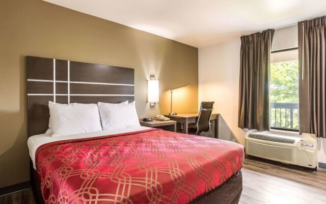 Econo Lodge Inn & Suites Murfreesboro Shopping District