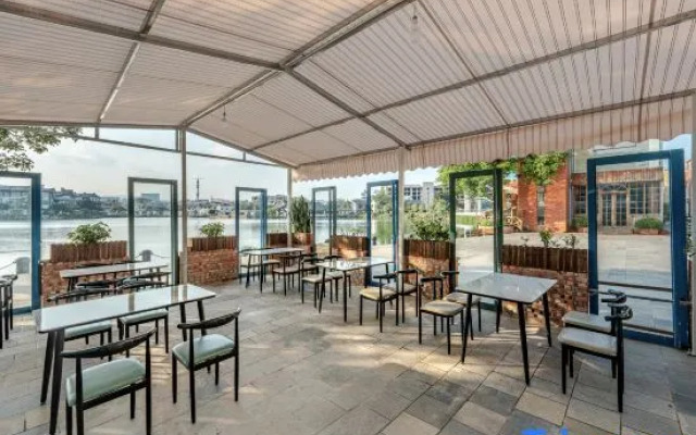 Yuehu View Smart Homestay (Jianshui Ancient City Branch)