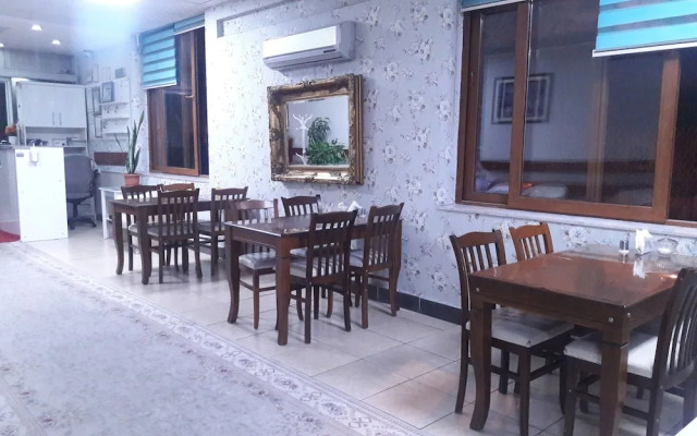 Otel Yaşar