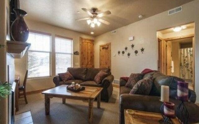 Fox Point at Redstone