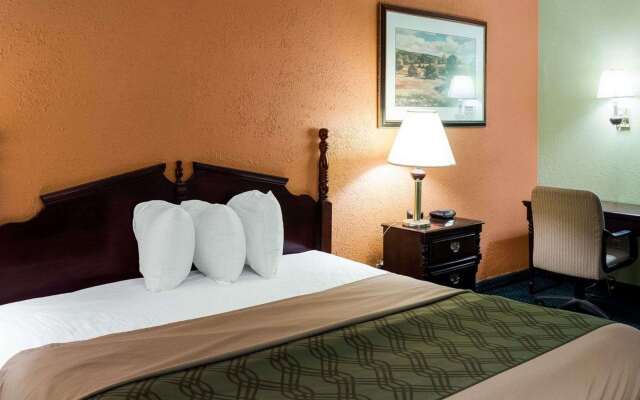 Econo Lodge Canton I-55