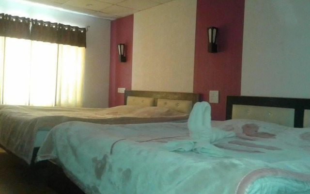 Hotel Lal Kothi Pahalgam