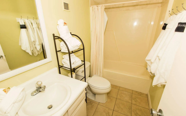 Dolphin Point by Holiday Isle